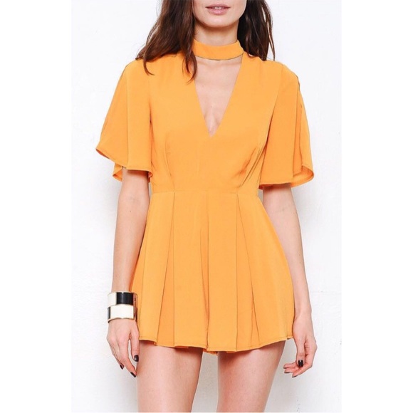 NWT Romper - Picture 1 of 1